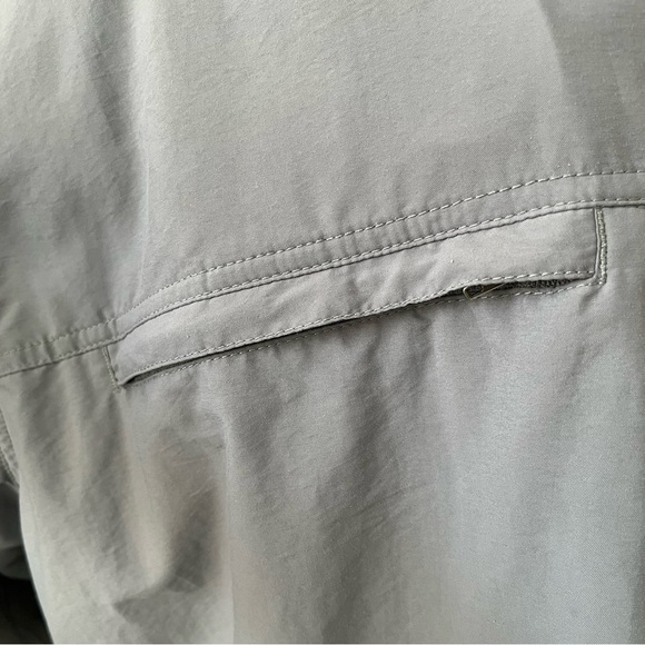 EUC Men's Mountain Hardware Gray shirt - Picture 2 of 16